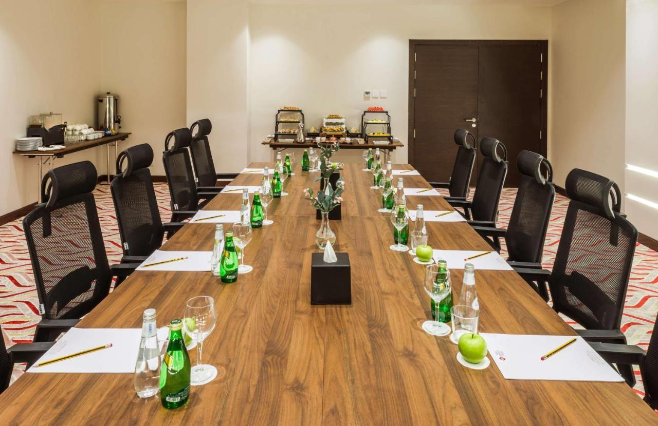 Best Western Plus Al Qurayyat City Center Exterior photo