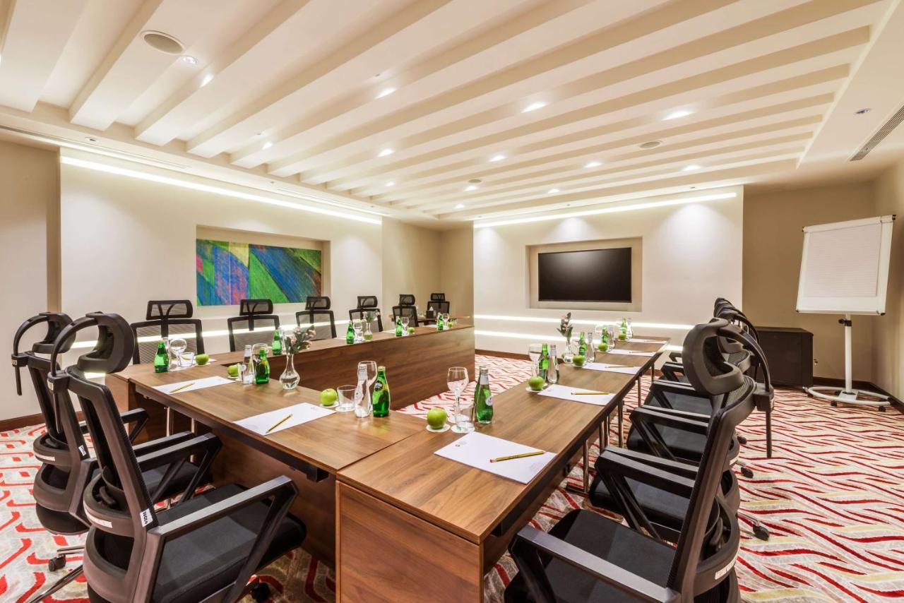 Best Western Plus Al Qurayyat City Center Exterior photo