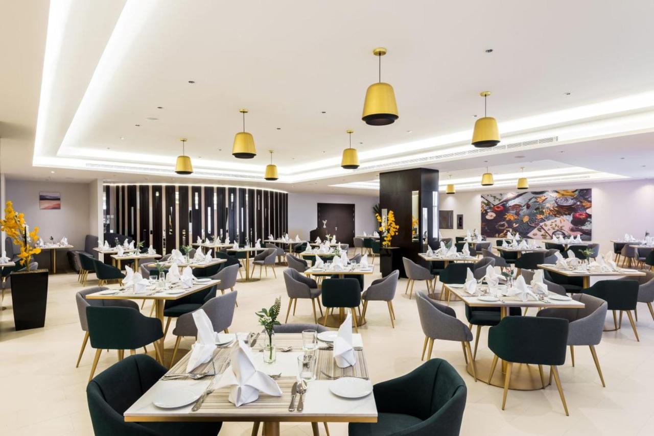 Best Western Plus Al Qurayyat City Center Exterior photo