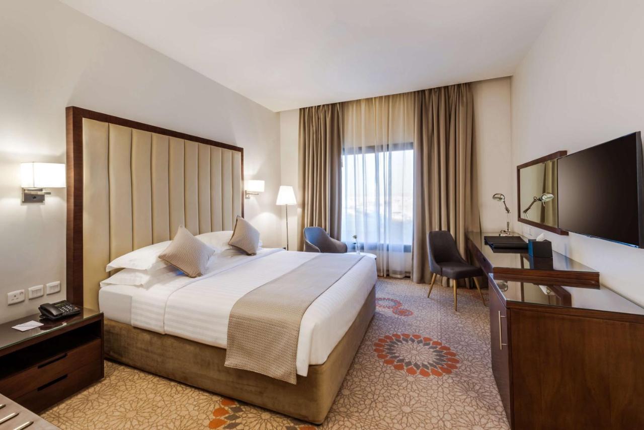Best Western Plus Al Qurayyat City Center Exterior photo