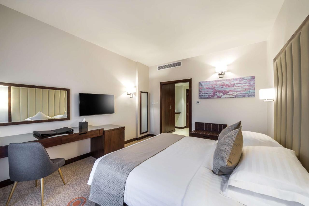 Best Western Plus Al Qurayyat City Center Exterior photo
